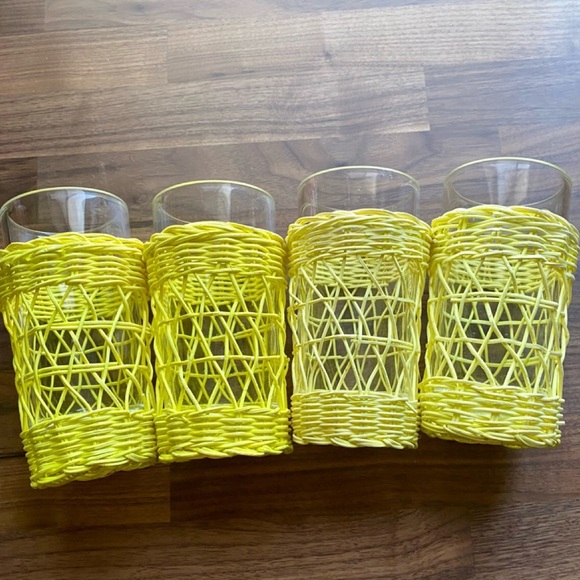 Neon Yellow Wicker Cup Holders & Acrylic Cups - Picture 4 of 4